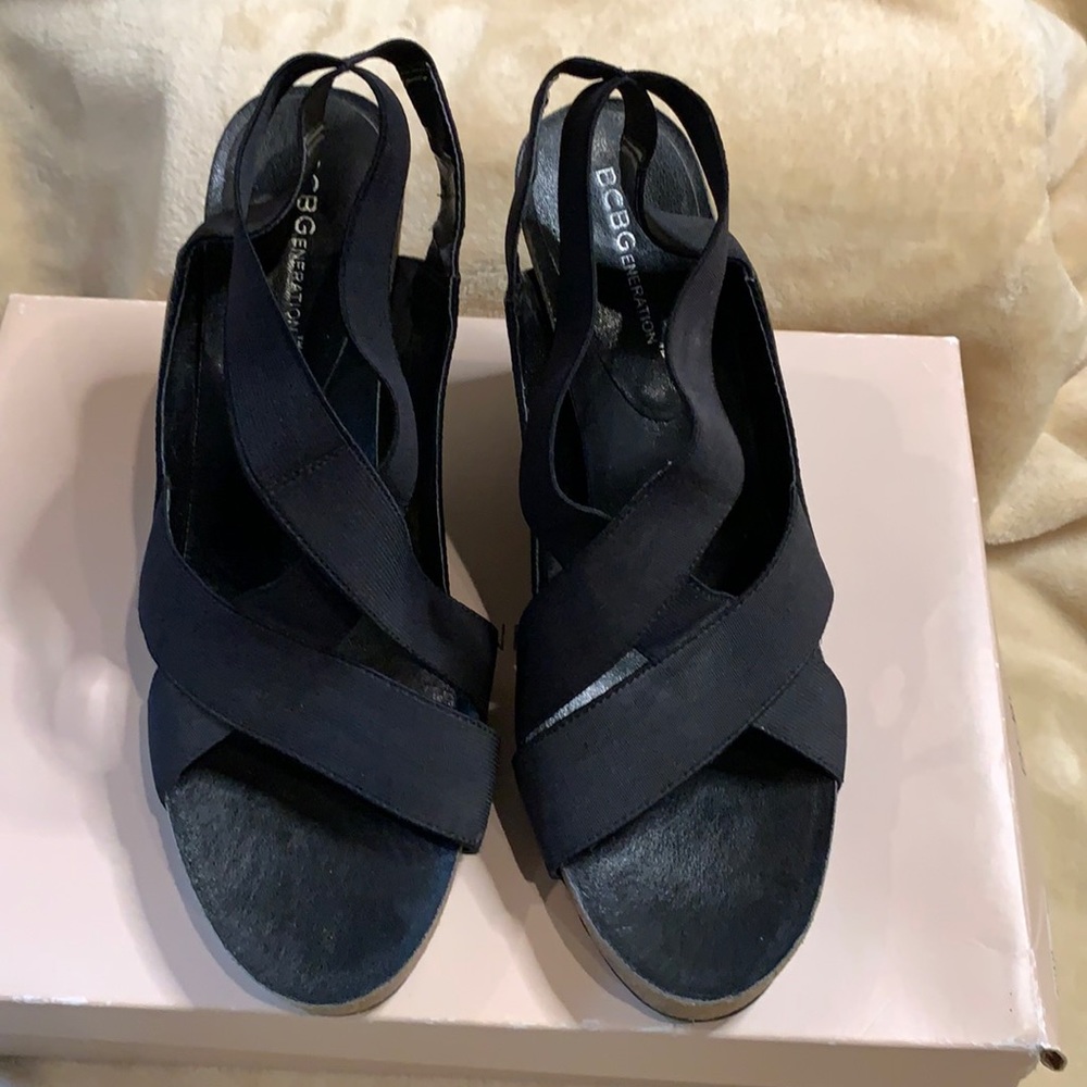 BCBGeneration -BG Tundra -ladies wedge heels - Picture 2 of 12